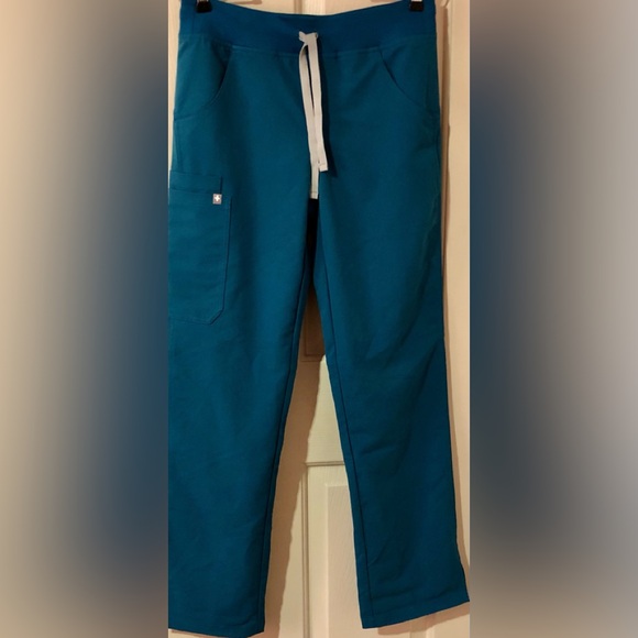 Figs Kade Cargo Scrub Pants Teal Blue Sz XS NWT - Picture 1 of 5